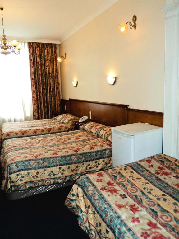 Hotel Continental Saint-Gilles Oda fotoğraf