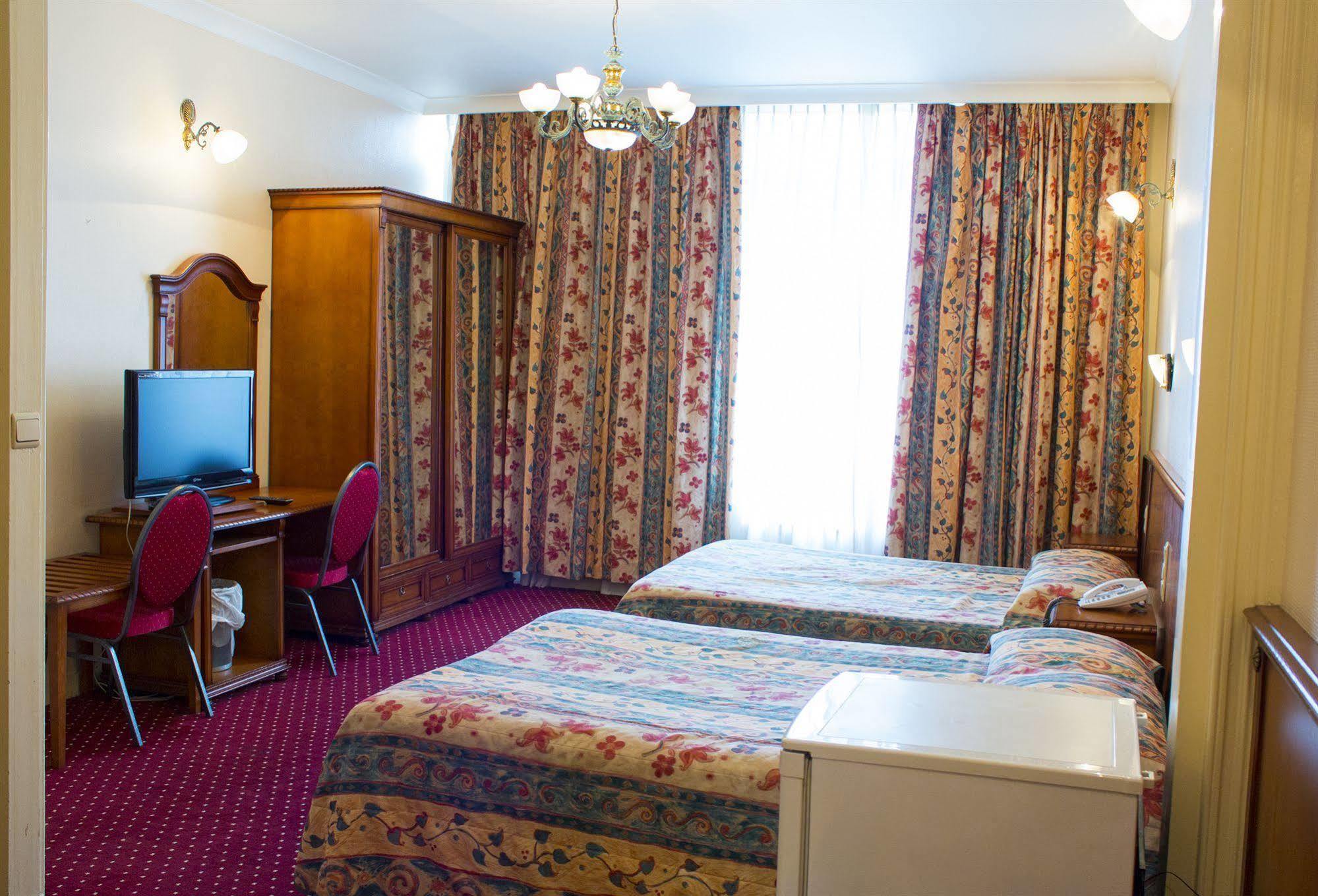 Hotel Continental Saint-Gilles Dış mekan fotoğraf